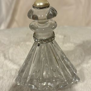 Perfume Bottle.Czech‎ republic art glass perfume bottle.Pearl on the top.